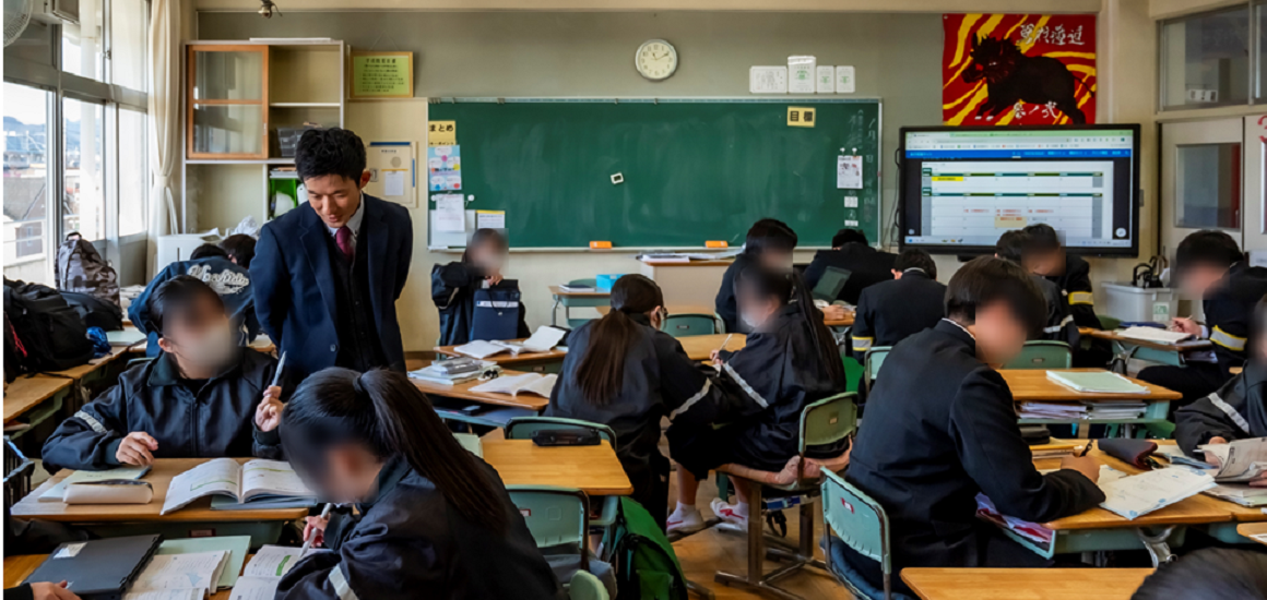山梨県富士吉田市立吉田中学校 校長先生、高部先生、長崎先生