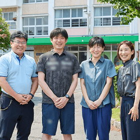 岐阜県岐阜市立草潤中学校 先生チーム